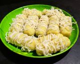 চীজি পটেটো ম্যাগি স্ট্রিপস্ (cheesy potato maggi strips recipe in Bengali) রেসিপির ধাপ 9 ছবি