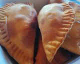 Foto del paso 5 de la receta: Empanadas de Jurel (en tarro) Fritas