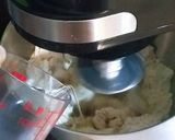 Foto langkah ke 4 dari resep Donut Pisang 🍌🍃.