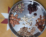 ஃப்ரூட் வால்நட் கேக் (Fruit walnut cake recipe in tamil) ரெசிபி ஸ்டேப் 1 புகைப்படம்