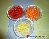 A picture of step 1 of Multicolored giouvetsi.