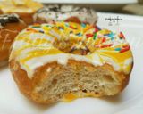 A picture of step 9 of Glazed doughnuts.
