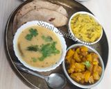 गुजराती खट्टी मीठी कढ़ी(Gujarati Khatti Meethi Kadhi Recipe In Hindi) रेसिपी चरण 8 फोटो