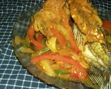 Foto langkah ke 6 dari resep Gurame goreng terbang saus salsa.