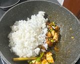 Foto langkah ke 3 dari resep Nasi Goreng Tomyum Ala Fe.