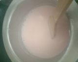 A picture of step 2 of Strawberry Custard 🍮 🍓.
