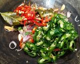 Foto langkah ke 3 dari resep Oseng Manis Tempe Kacang Panjang.