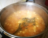 Foto del paso 4 de la receta: Sopa de garrofons con jarrete de cerdo ahumado