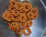 ચોખા ના લોટ ની ચકરી (Rice flour Chakri Recipe in Gujarati) રેસીપી સ્ટેપ6ફોટો