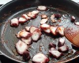 Foto del paso 5 de la receta Fideos con pulpo y champiñones
