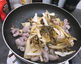 Hình bước làm 3 của món Bao tử cá xào cải chua