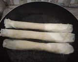 Foto langkah ke 5 dari resep Tape Stick Roll.