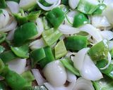 Pas rețetă Masala din ceapă și ardei verde 1 fotografie