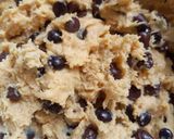 Foto langkah ke 4 dari resep Soft Baked Chocochip (discard sourdough).