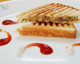 A picture of step 1 of Potato Onion Sandwich.