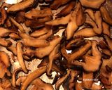 A picture of step 3 of Easy Braised Pork with Shiitake Mushrooms.