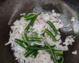 A picture of step 2 of Moringa moong dal / munagaku pesara pappu.