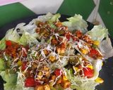 A picture of step 10 of Veggie lettuce cups.