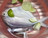 Foto langkah ke 1 dari resep Ikan tim bawal hongkong.