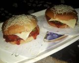 तवा चीज़ बर्गर (Tava cheese Burger recipe in hindi) रेसिपी चरण 3 फोटो