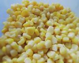 Foto langkah ke 3 dari resep Sup jagung sosis.