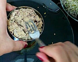 Foto del paso 3 de la receta: Ensalada de pimientos asados con cebolla caramelizada
