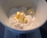 A picture of step 1 of Bacon and Cheese Tart.