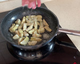 Foto del paso 1 de la receta: Pasta con calamares y alcachofas