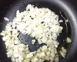 Foto del paso 1 de la receta: Couscous con verduras, pollo y cúrcuma