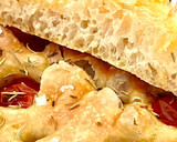 Foto del paso 14 de la receta: Focaccia de Tomates y Ajos confitados con Romero y Sal en escamas