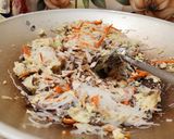 Foto langkah ke 5 dari resep Bihun goreng.