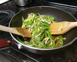 A picture of step 7 of Chinese Easy Green Pepper Pork.