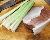 Hình bước làm 1 của món Thịt bê non nướng sả