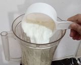 A picture of step 2 of Creamy Mint Lassi.