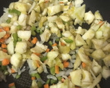 Foto del paso 2 de la receta: Berenjenas rellenas de pollo