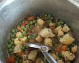 ફ્લાવર વટાણા નું શાક (Cauliflower Vatana Shak Recipe In Gujarati) રેસીપી સ્ટેપ2ફોટો