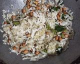 A picture of step 3 of Rice flakes Chivda (kachha Chivda).