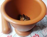 Hình bước làm 3 của món Canh HOA THIÊN LÝ nấu cua đồng