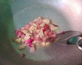 Foto langkah ke 1 dari resep Tumis Labu Siam Sosis.