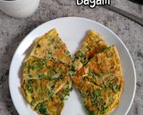 Foto langkah ke 5 dari resep Telur Dadar Bayam.