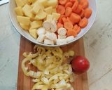 Gulyásleves házi csipetkével recept fázis 3 fotója