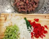 Foto del paso 1 de la receta: Guiso de carne con fideos
