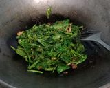 Foto langkah ke 3 dari resep Tumis Kangkung Gurita.
