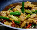 A picture of step 6 of Stir-Fried Chicken with Scallions - Spicy and Tender, Perfect with Rice.