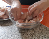 Foto del paso 2 de la receta: Pollo en salsa de cebolla