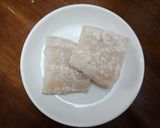 Hình bước làm 1 của món Cá lóc áp chảo Shio koji - Đậu que xào thịt bò tơ