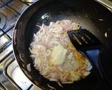 A picture of step 2 of بھنڈی قیمہ.