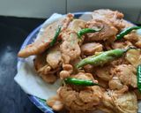 A picture of step 4 of Jatra til Mirchi bhaji n batata bhaji.