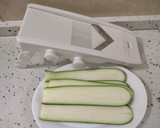 Foto del paso 3 de la receta: Dorada a la plancha y milhojas de calabacín