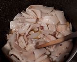 Foto del passaggio 5 della ricetta Inzimino di calamari